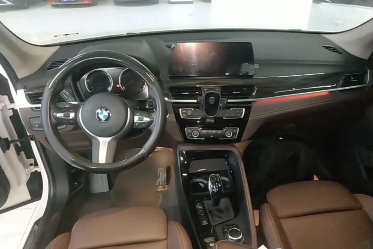 Used BMW X1 2022 Updated xDrive25Li Premium Edition Center Console