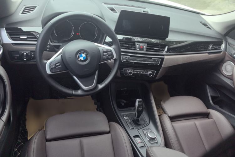 Used BMW X1 2022 sDrive20Li Fashion Model Center Console