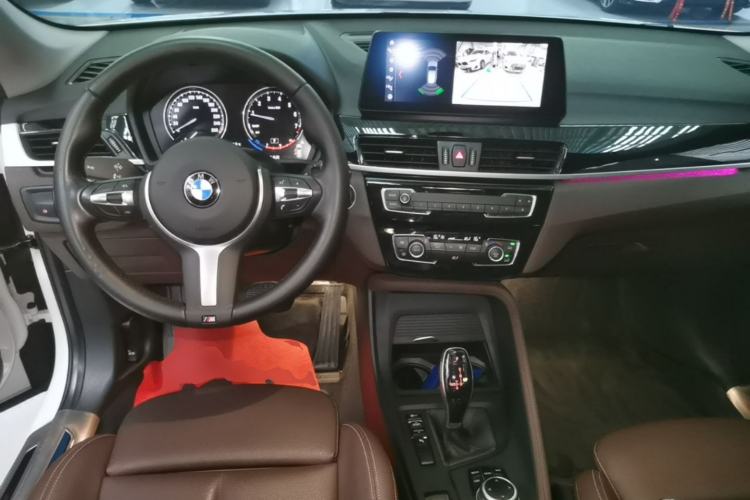 Used BMW X1 2022 sDrive25Li Leading Model Center Console