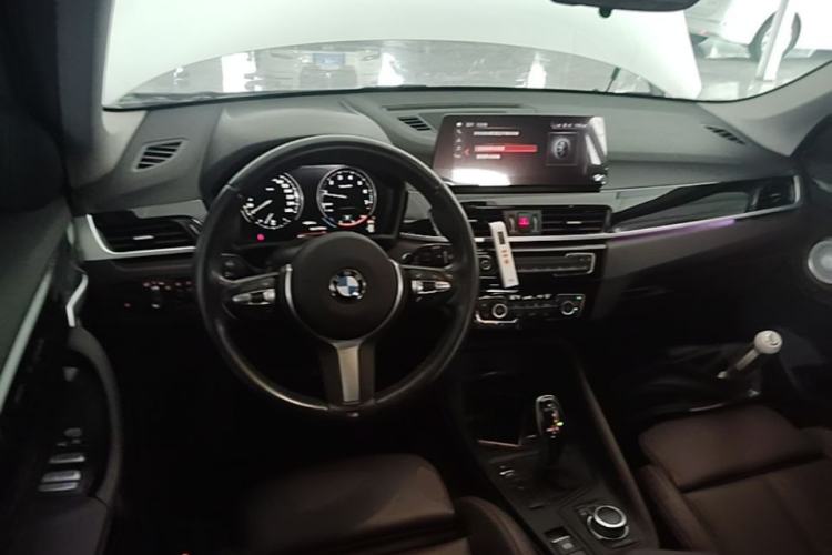 Used BMW X1 2022 sDrive25Li Leading Model Center Console