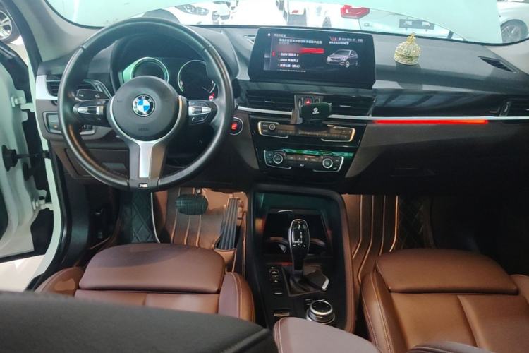 Used BMW X1 2022 sDrive25Li Leading Model Center Console