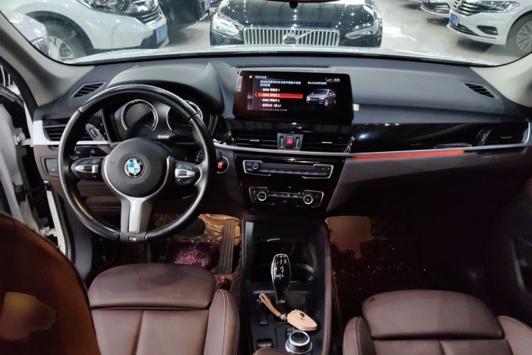 Used BMW X1 2022 sDrive25Li Leading Model Center Console