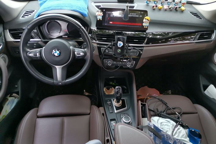 Used BMW X1 2022 sDrive25Li Leading Model Center Console