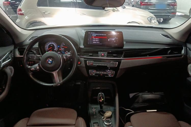 Used BMW X1 2022 sDrive25Li Leading Model Center Console