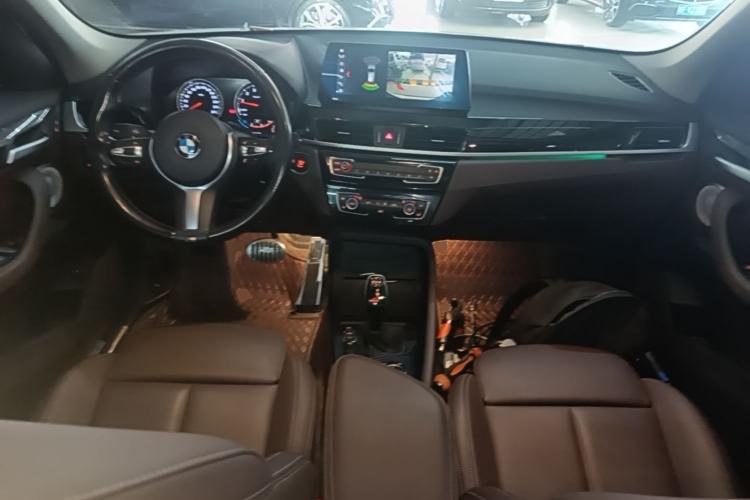 Used BMW X1 2022 sDrive25Li Leading Model Center Console