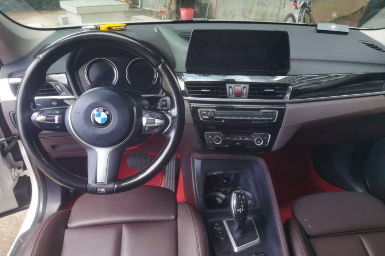 Used BMW X1 2022 sDrive25Li Leading Model Center Console