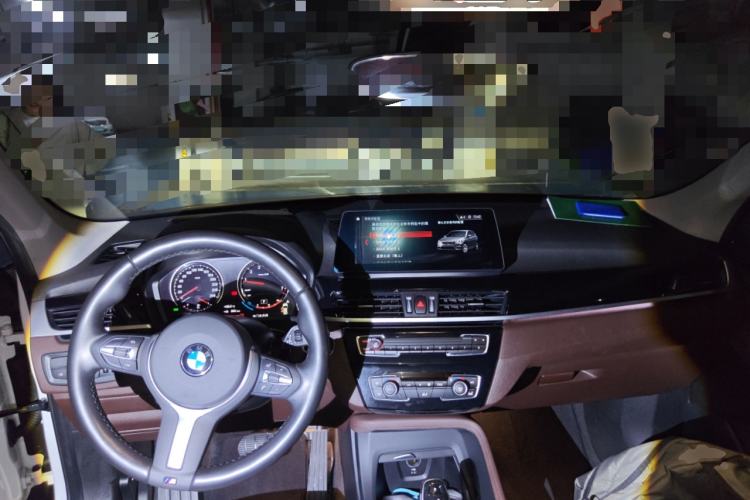 Used BMW X1 2022 sDrive25Li Leading Model Center Console
