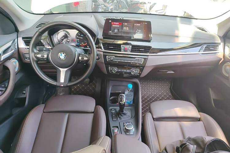 Used BMW X1 2022 sDrive25Li Leading Model Center Console