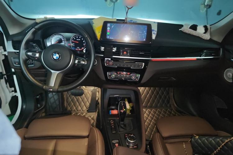 Used BMW X1 2022 sDrive25Li Leading Model Center Console