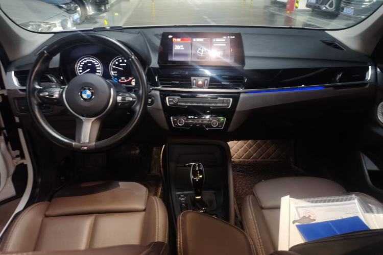 Used BMW X1 2022 sDrive25Li Leading Model Center Console