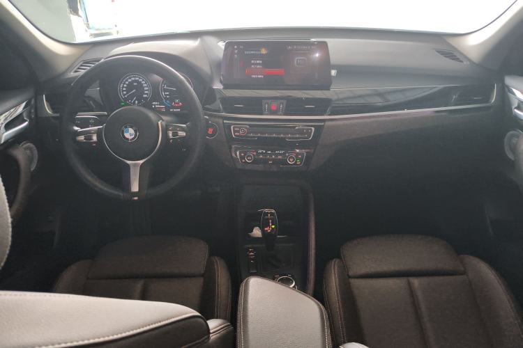 Used BMW X1 2022 sDrive25Li Leading Model Center Console