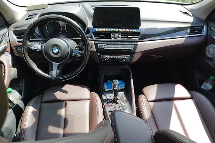 Used BMW X1 2022 sDrive25Li Leading Model Center Console