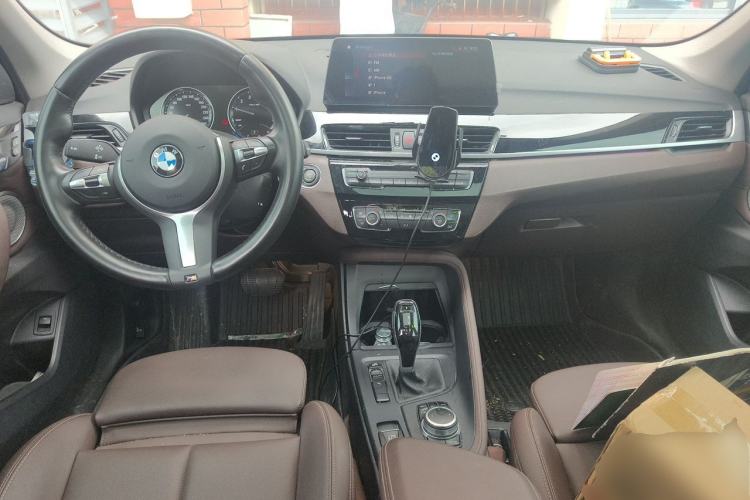 Used BMW X1 2022 sDrive25Li Leading Model Center Console