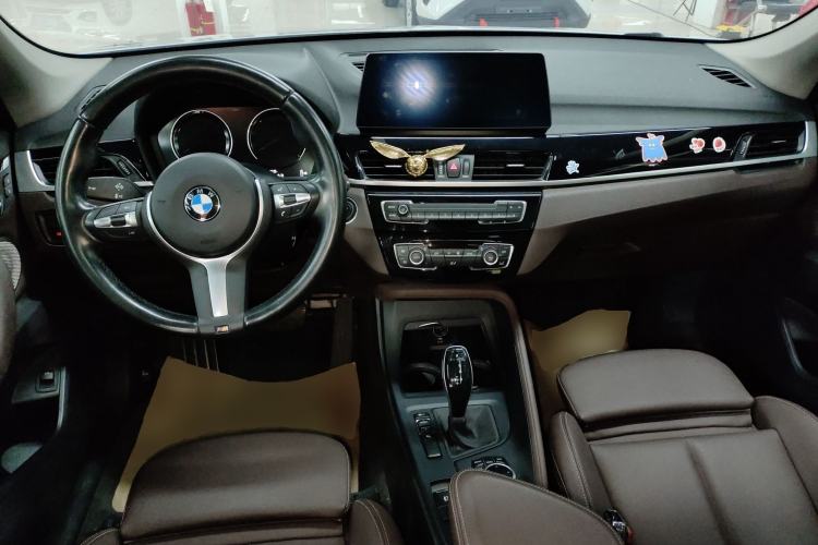 Used BMW X1 2022 sDrive25Li Leading Model Center Console