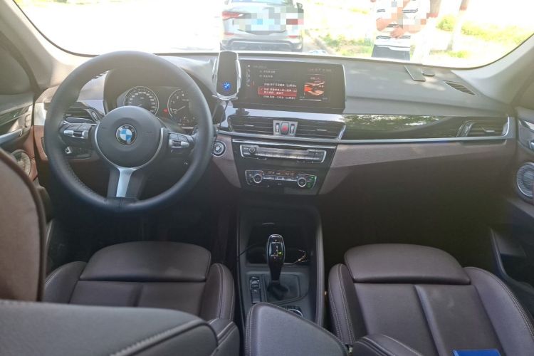 Used BMW X1 2022 sDrive25Li Leading Model Center Console