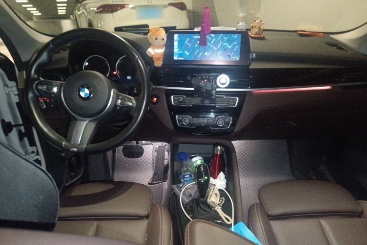 Used BMW X1 2022 sDrive25Li Leading Model Center Console