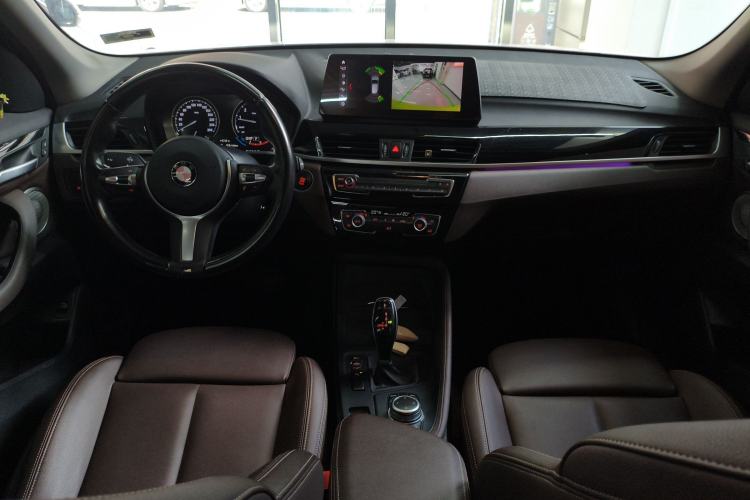 Used BMW X1 2022 sDrive25Li Leading Model Center Console