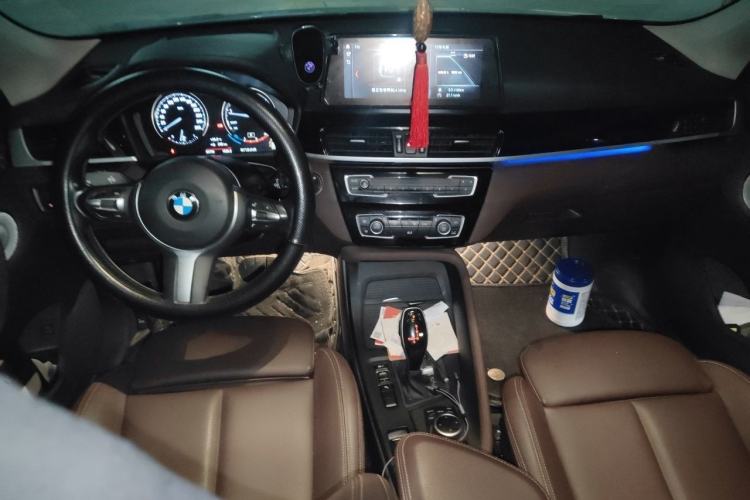 Used BMW X1 2022 sDrive25Li Leading Model Center Console