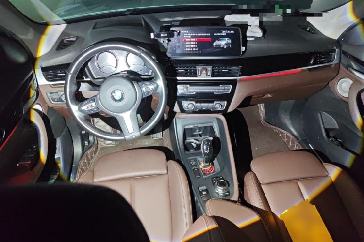 Used BMW X1 2022 sDrive25Li Leading Model Center Console