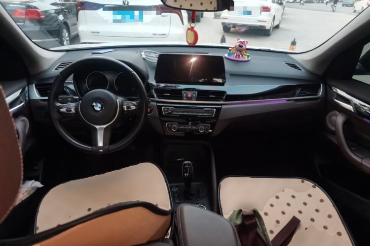 Used BMW X1 2022 sDrive25Li Leading Model Center Console
