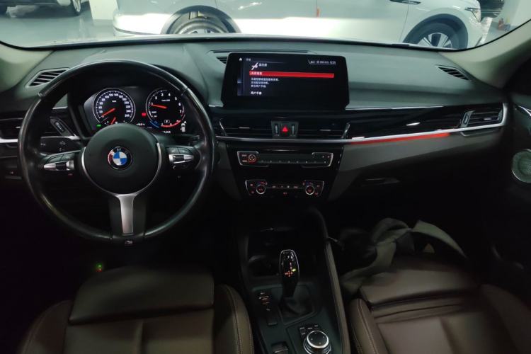Used BMW X1 2022 sDrive25Li Leading Model Center Console
