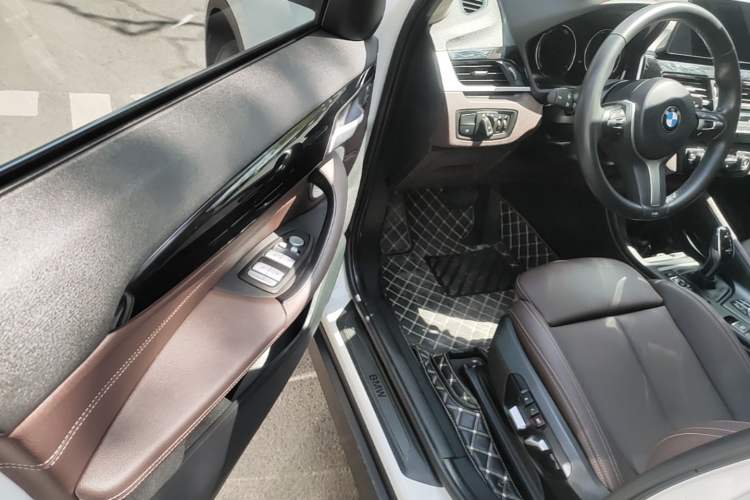 Used BMW X1 2022 sDrive25Li Leading Model Driver Seat