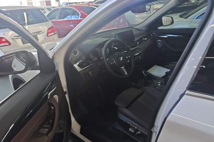 Used BMW X1 2022 sDrive25Li Leading Model Driver Seat