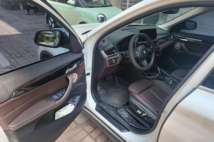 Used BMW X1 2022 sDrive25Li Leading Model Driver Seat