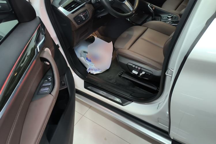 Used BMW X1 2022 xDrive25Li Luxury Model Driver Seat