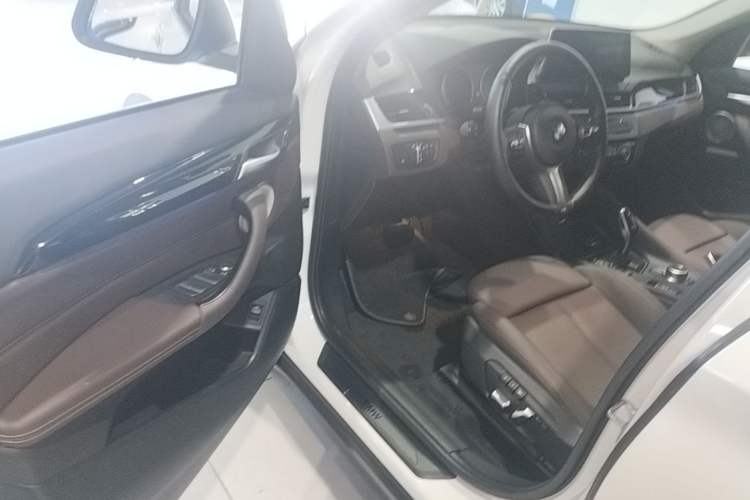 Used BMW X1 2022 sDrive25Li Leading Model Driver Seat