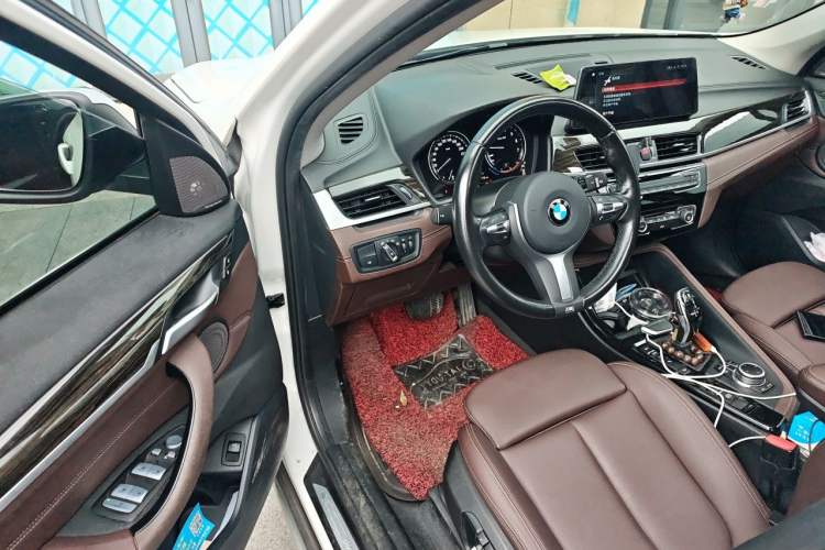 Used BMW X1 2022 Updated xDrive25Li Premium Edition Driver Seat