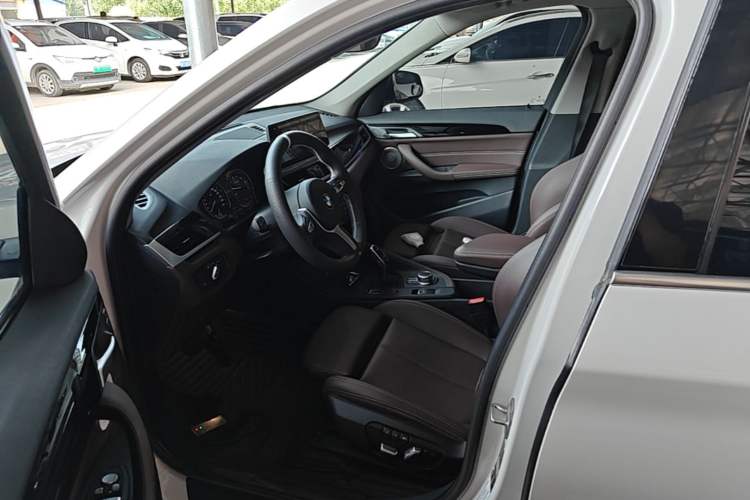 Used BMW X1 2022 sDrive25Li Leading Model Driver Seat