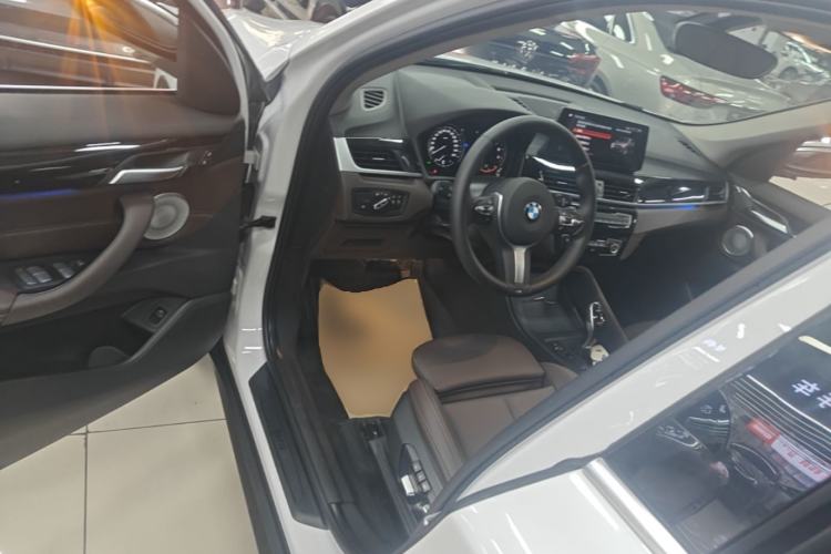 Used BMW X1 2022 sDrive25Li Leading Model Driver Seat