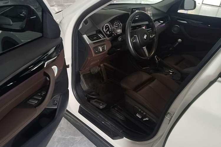 Used BMW X1 2022 sDrive25Li Leading Model Driver Seat