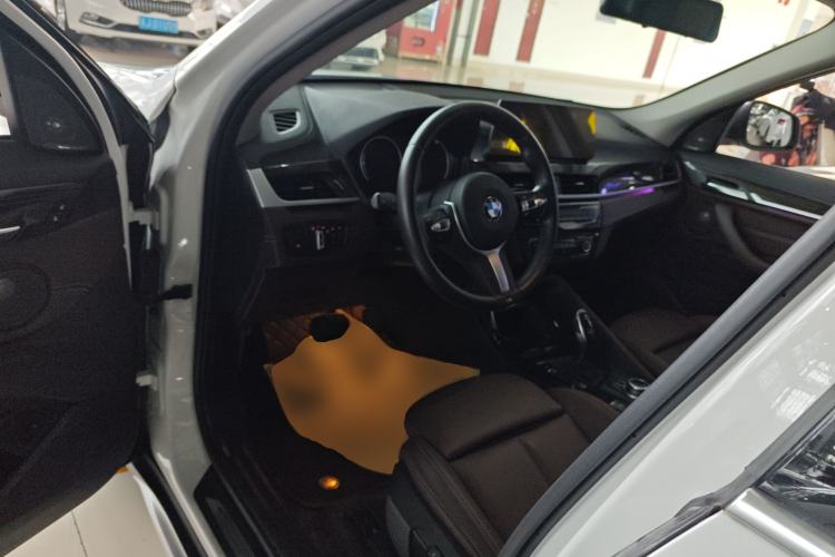 Used BMW X1 2022 Updated xDrive25Li Premium Edition Driver Seat