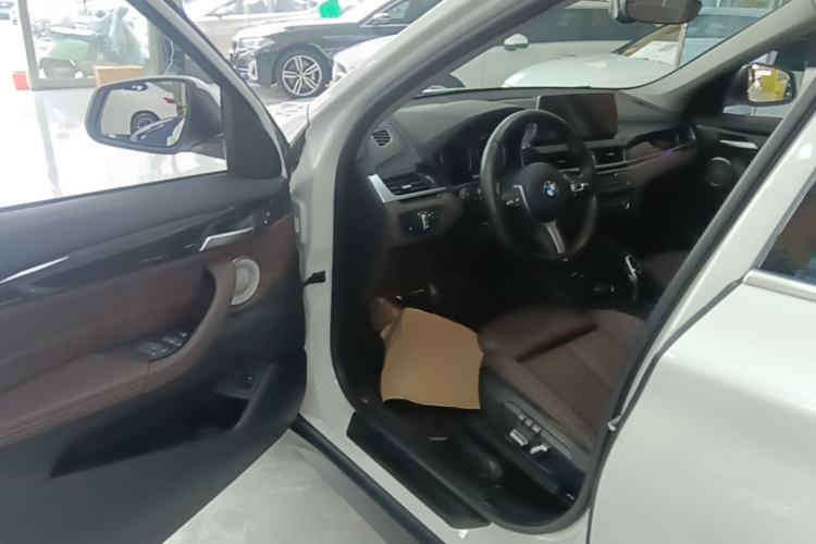 Used BMW X1 2022 sDrive25Li Leading Model Driver Seat
