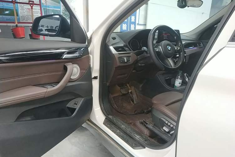Used BMW X1 2022 sDrive25Li Leading Model Driver Seat