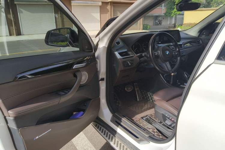 Used BMW X1 2022 sDrive25Li Leading Model Driver Seat