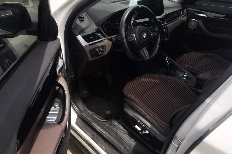 Used BMW X1 2022 sDrive25Li Leading Model Driver Seat