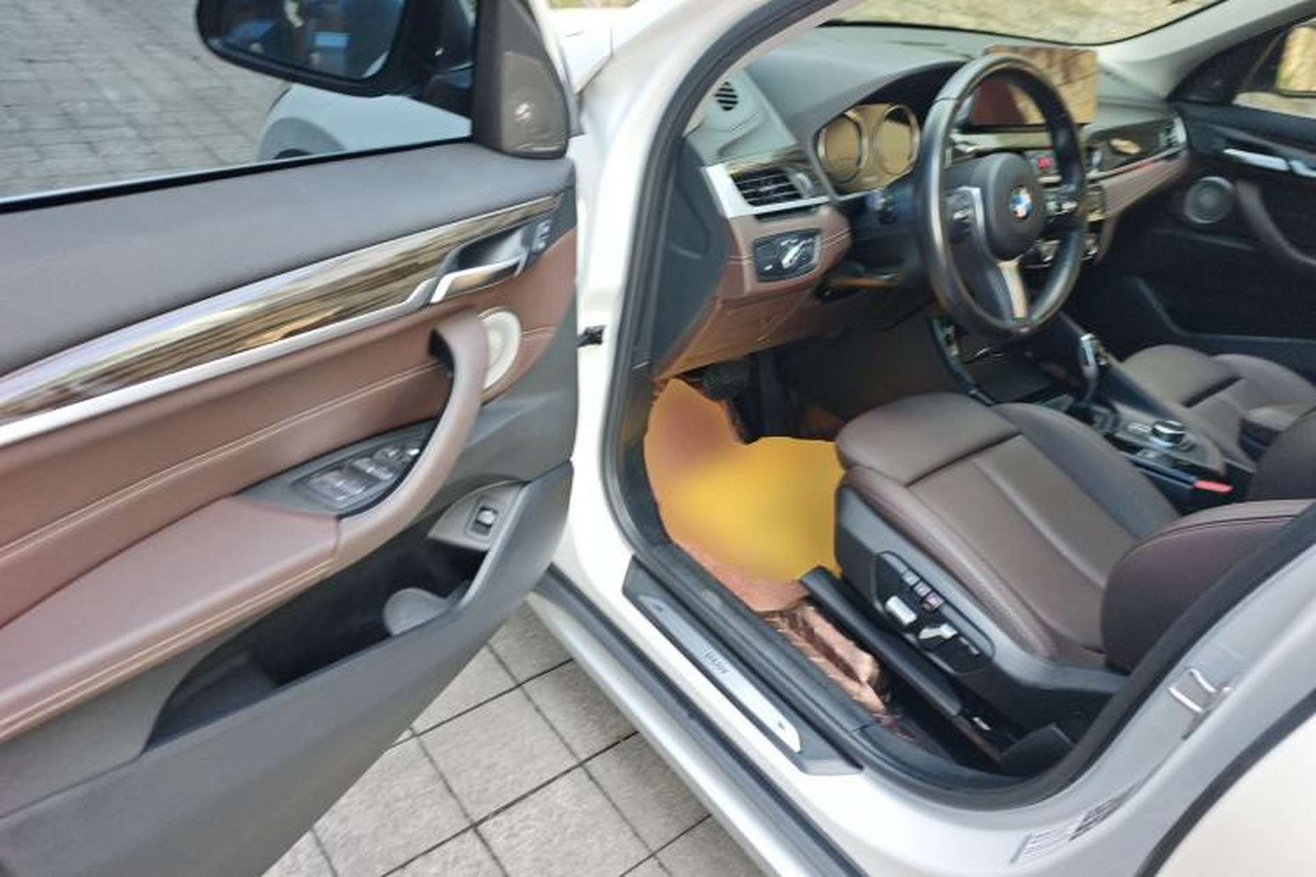 Used BMW X1 2022 Updated xDrive25Li Premium Edition Driver Seat