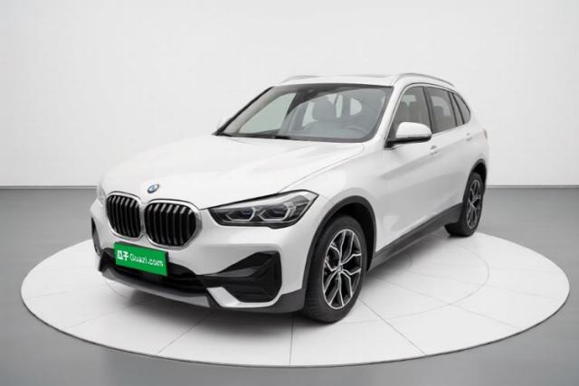 Ojetý BMW X1 2022 sDrive25Li Leading Model