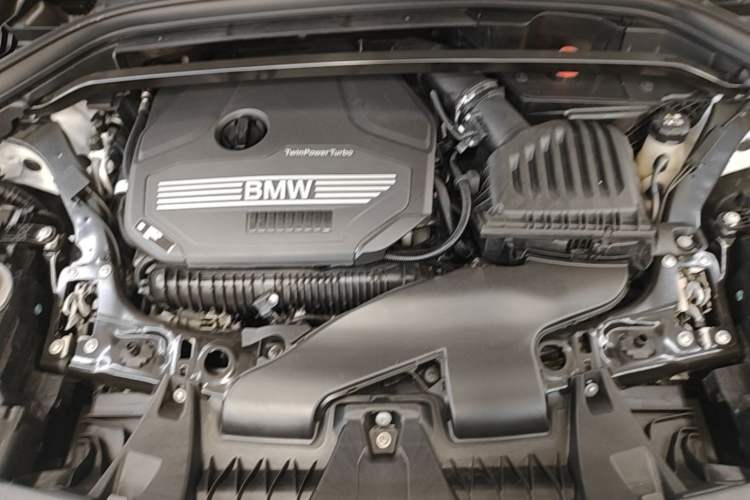 Used BMW X1 2022 sDrive25Li Leading Model Engine Bay