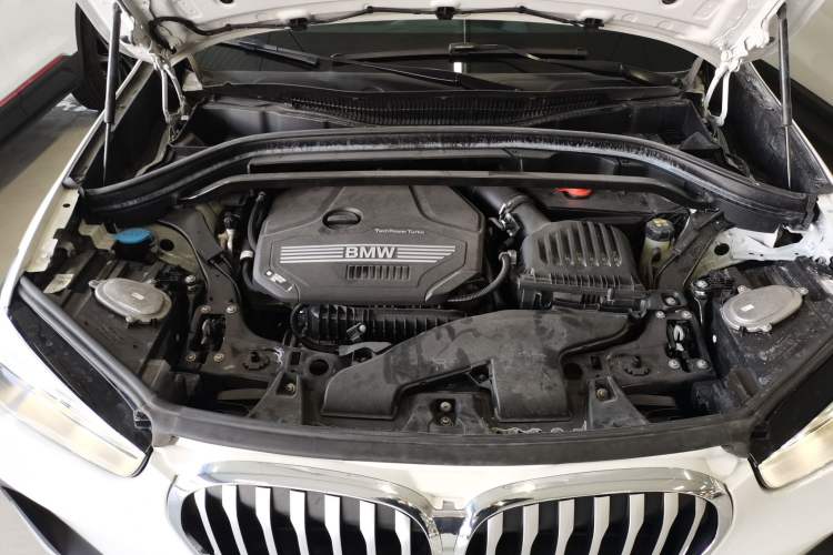Used BMW X1 2022 sDrive20Li Fashion Model Engine Bay