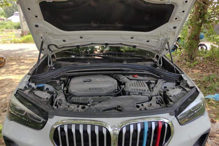 Used BMW X1 2022 sDrive25Li Leading Model Engine Bay