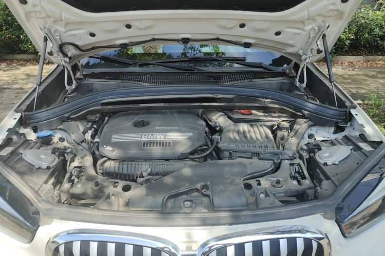 Used BMW X1 2022 sDrive25Li Leading Model Engine Bay