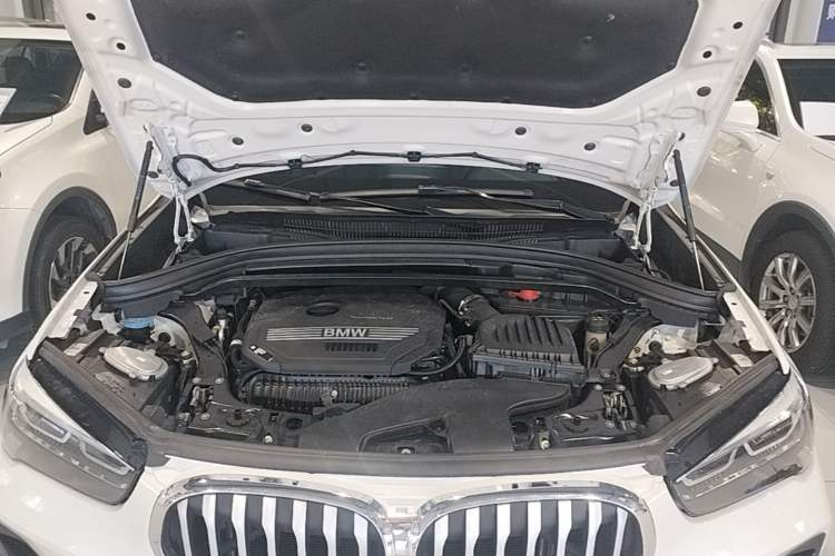 Used BMW X1 2022 sDrive25Li Leading Model Engine Bay