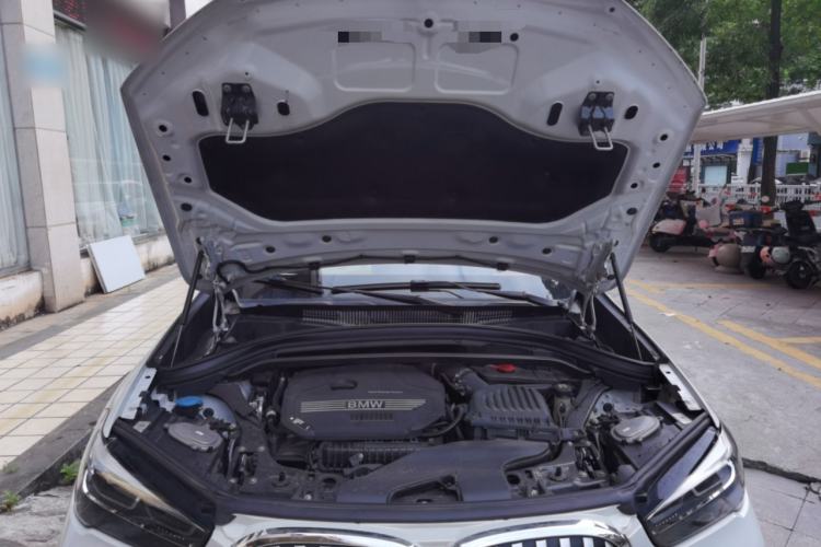 Used BMW X1 2022 sDrive20Li Fashion Model Engine Bay