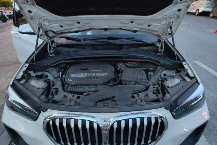 Used BMW X1 2022 sDrive25Li Leading Model Engine Bay