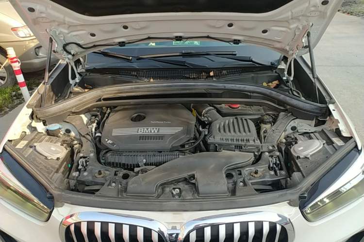 Used BMW X1 2022 sDrive25Li Leading Model Engine Bay