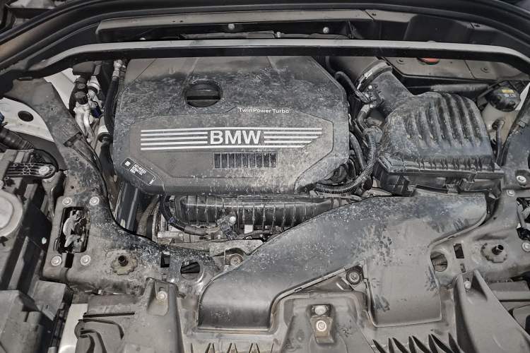 Used BMW X1 2022 sDrive20Li Fashion Model Engine Bay
